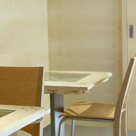 מלון Hotel Suite Inn 3*