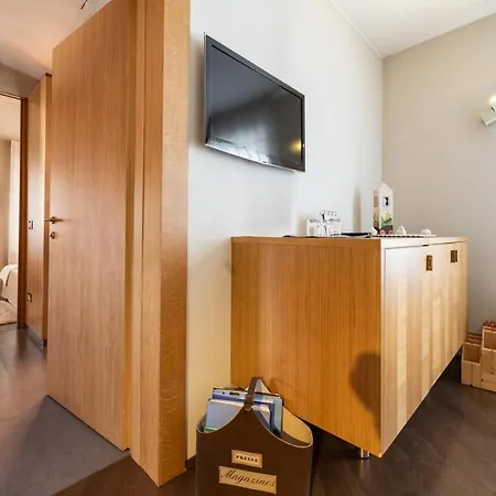 Hotel Suite Inn Удине