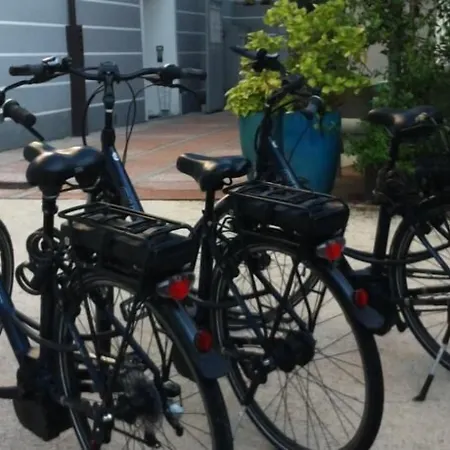 מלון Hotel Suite Inn אודינה