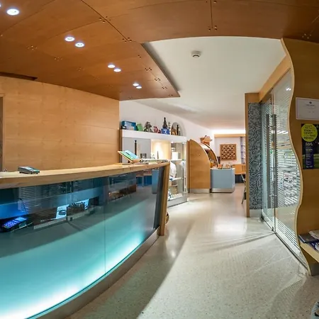 Hotel Suite Inn אודינה